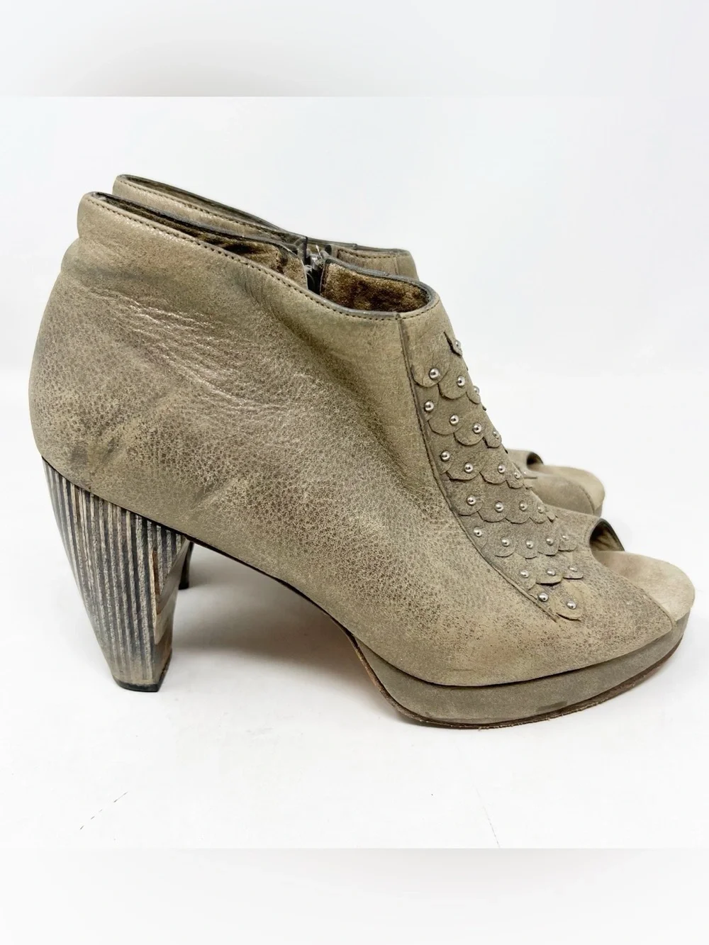 CALLEEN CORDERO TAUPE STUDDED LEATHER PEEP TOE CONE HEEL BOOTIES WOMENS SZ 7.5